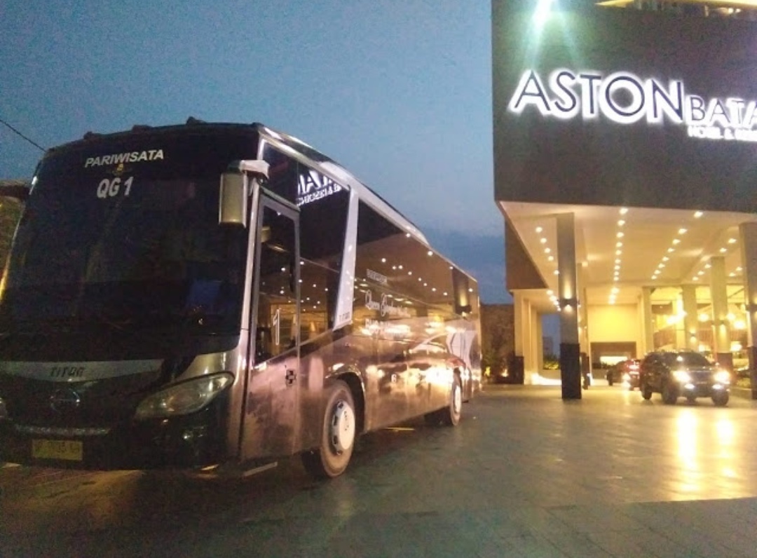 sewa bus pariwisata batam12